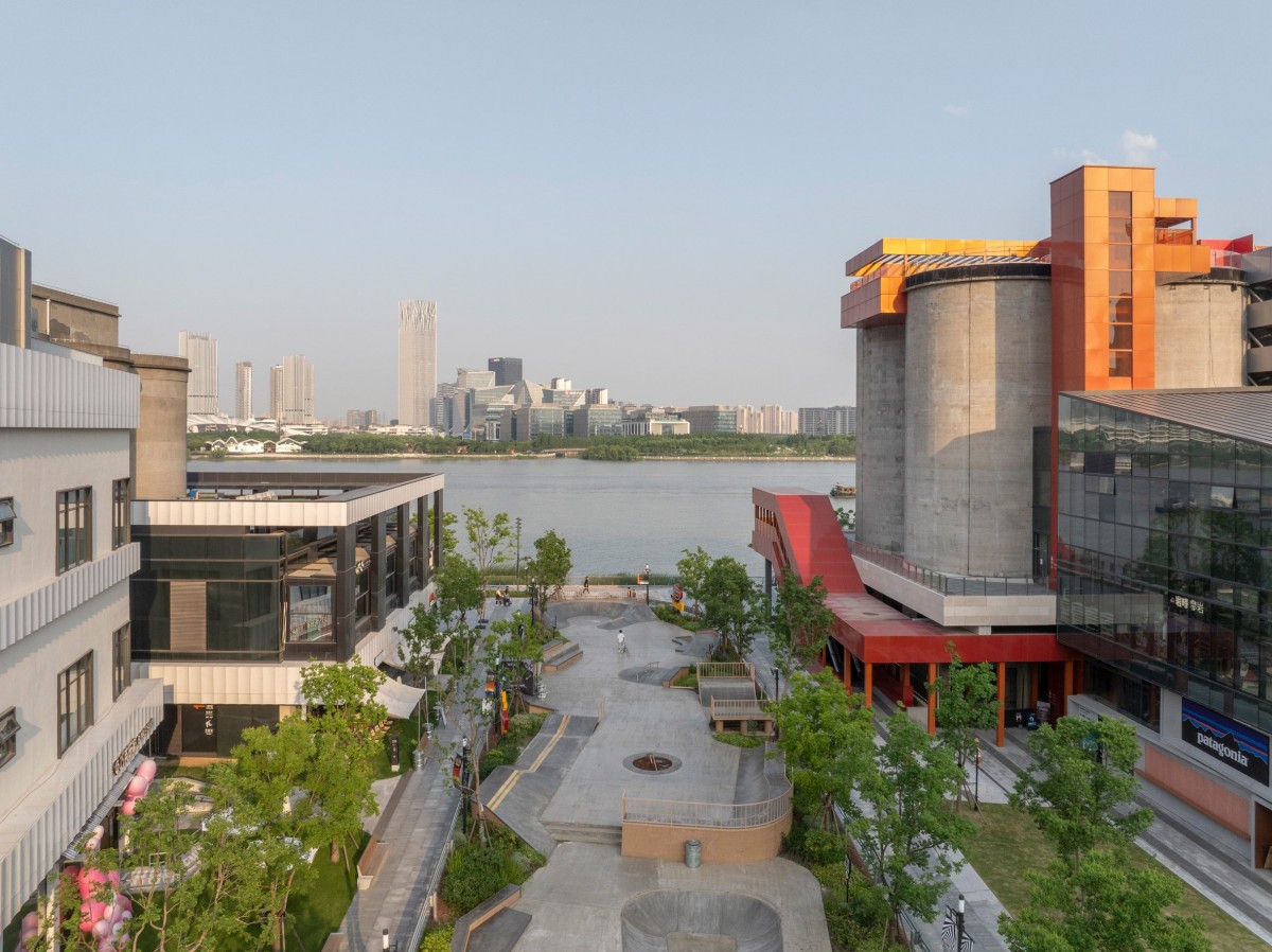 Gate M West Bund Dream Center