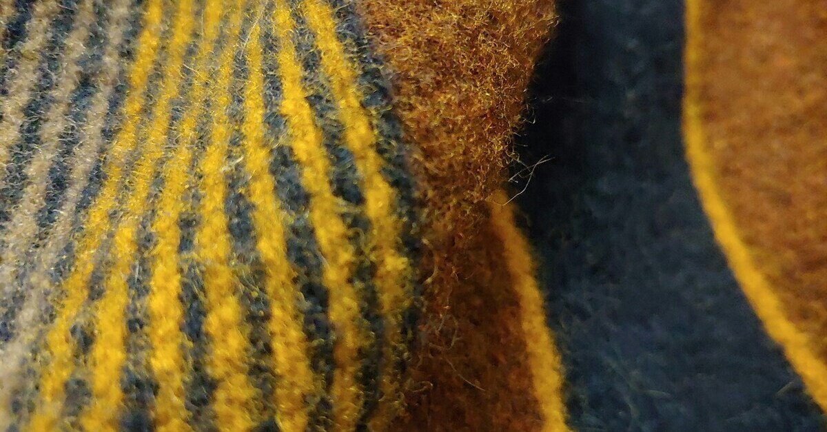 Una coperta di pura lana  Una coperta di pura lana