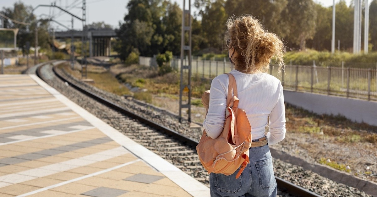 Aspettare un treno