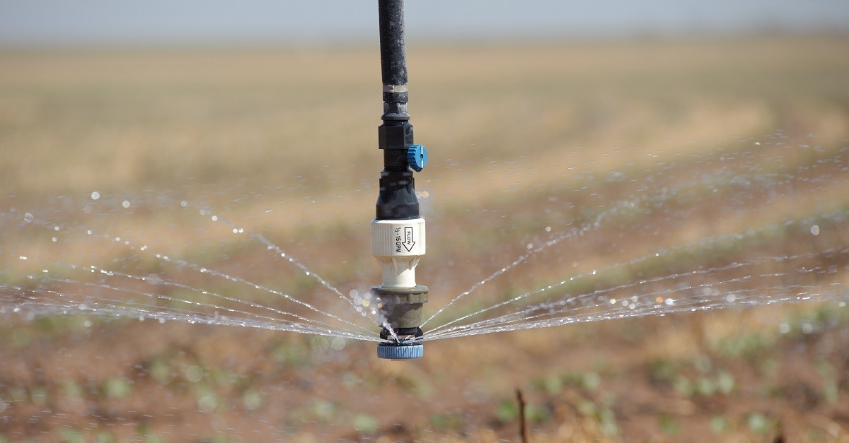 Un ugello a goccia usato per un sistema di irrigazione a pivot centrale