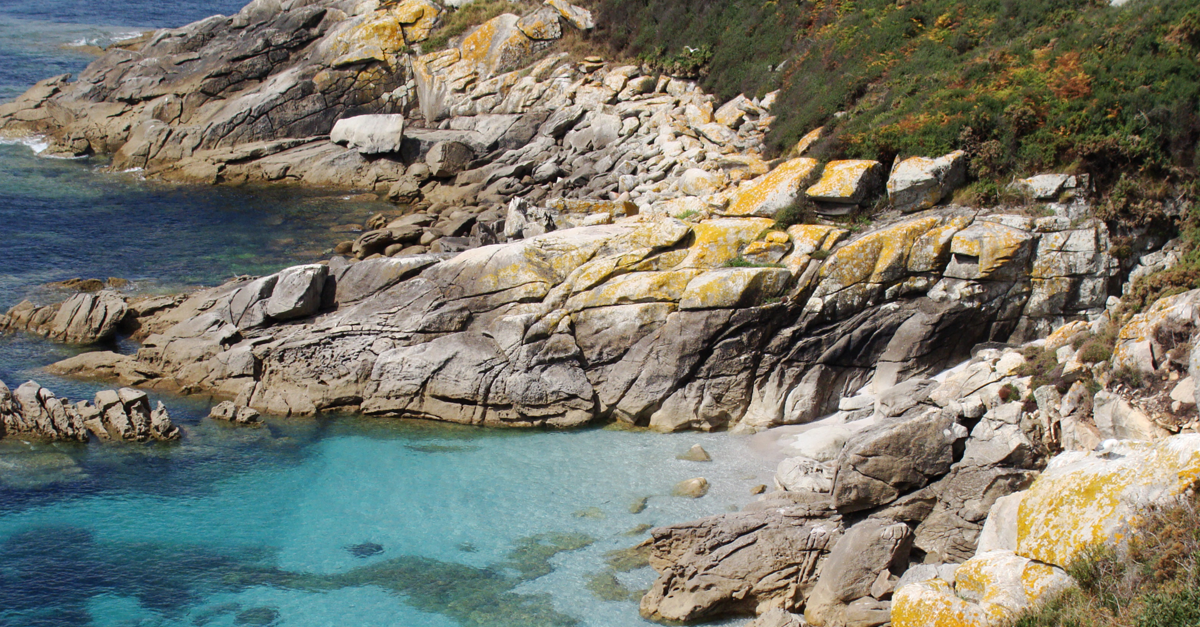 una spiaggia delle isole cies