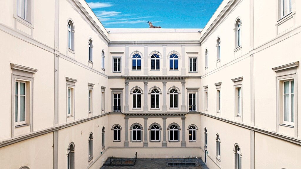 cosa vedere vicino alla stazione di napoli