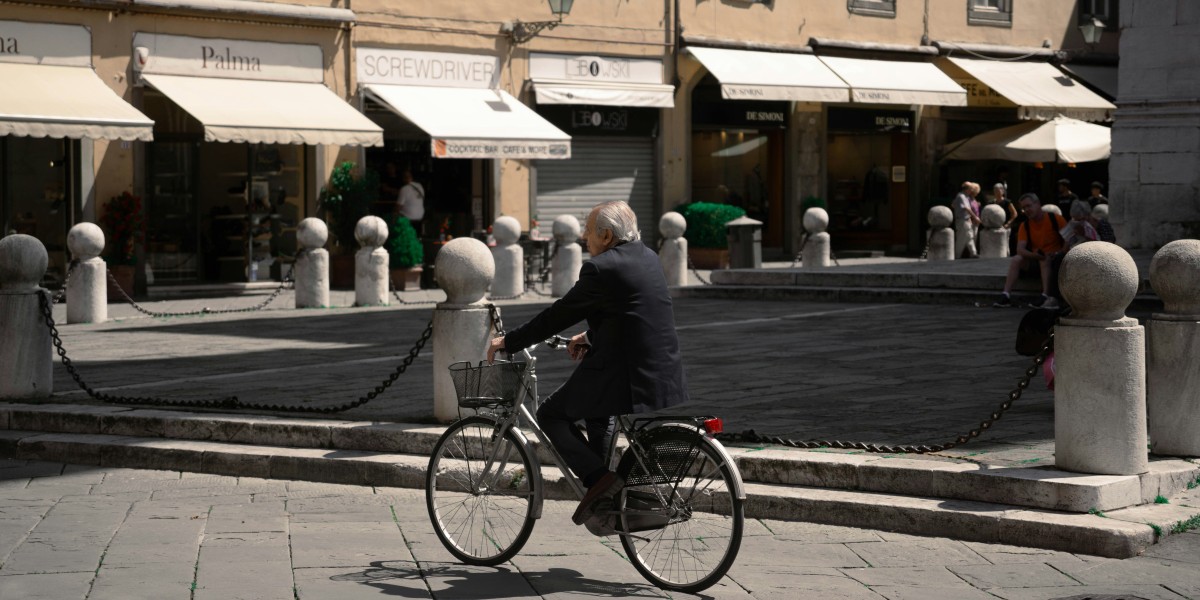 Pros and cons of living in Lucca