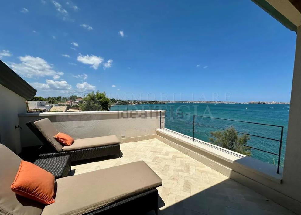 villa di nuova costruzione