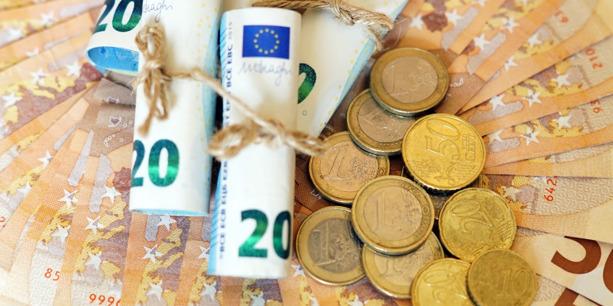 banconote e monete euro