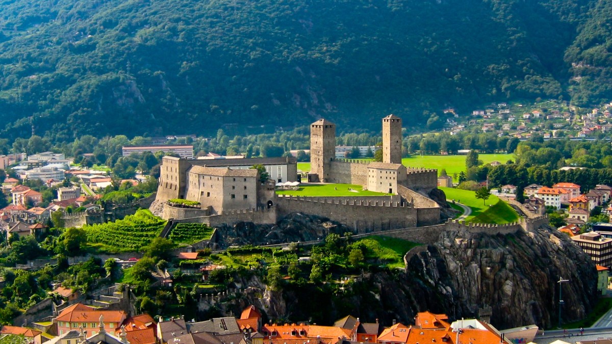 castelli svizzera italiana