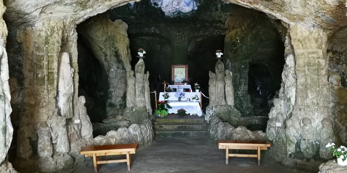 Grotta di Piedigrotta