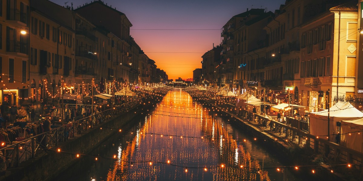 Christmas lights Milan 2025 