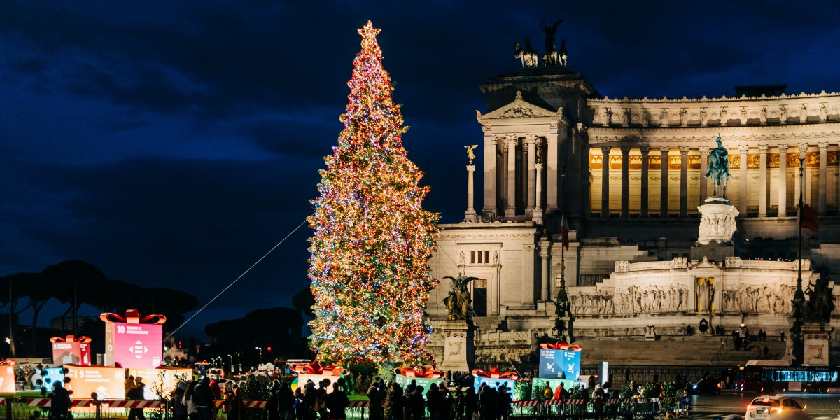 Christmas lights in Rome 2025