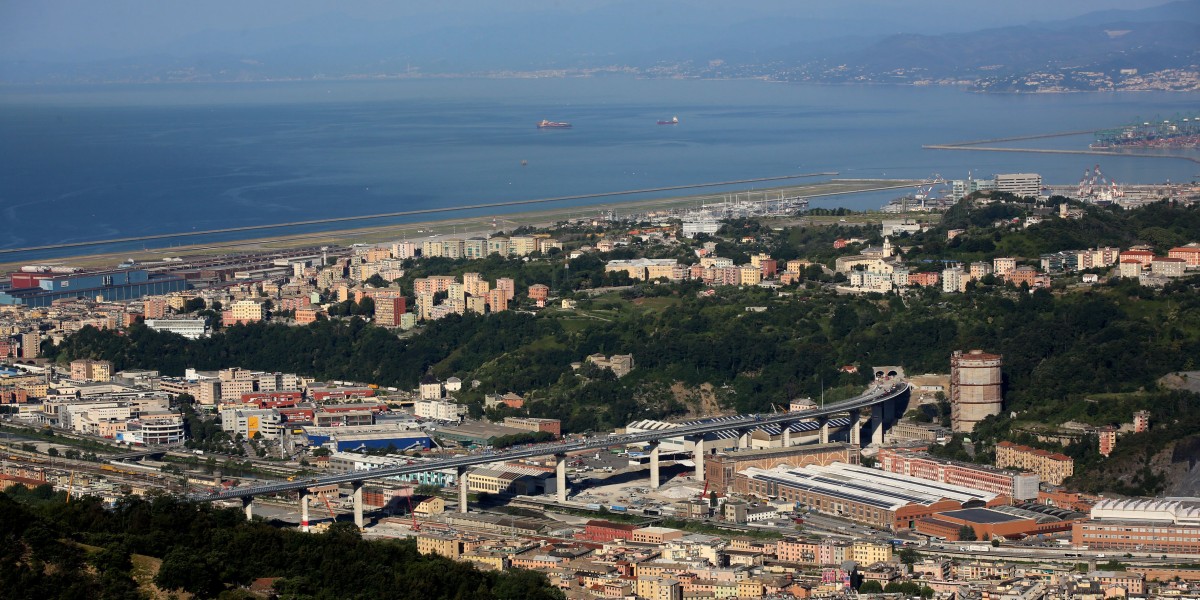 spianata castelletto genova