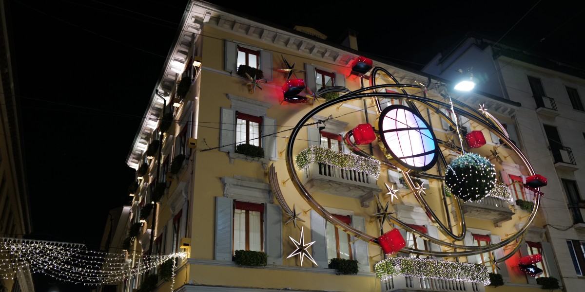 Christmas lights Milan 2025 
