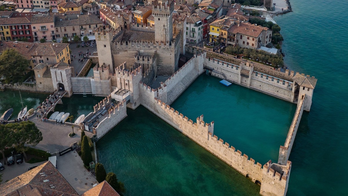 rocca scaligera di sirmione