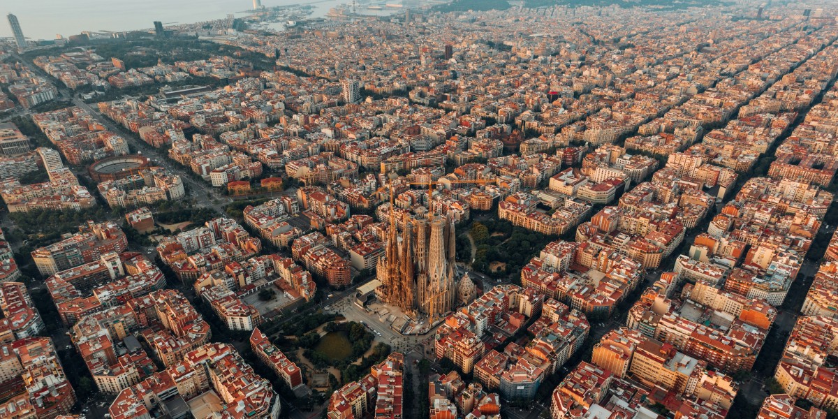 dove vive rosalia cantante