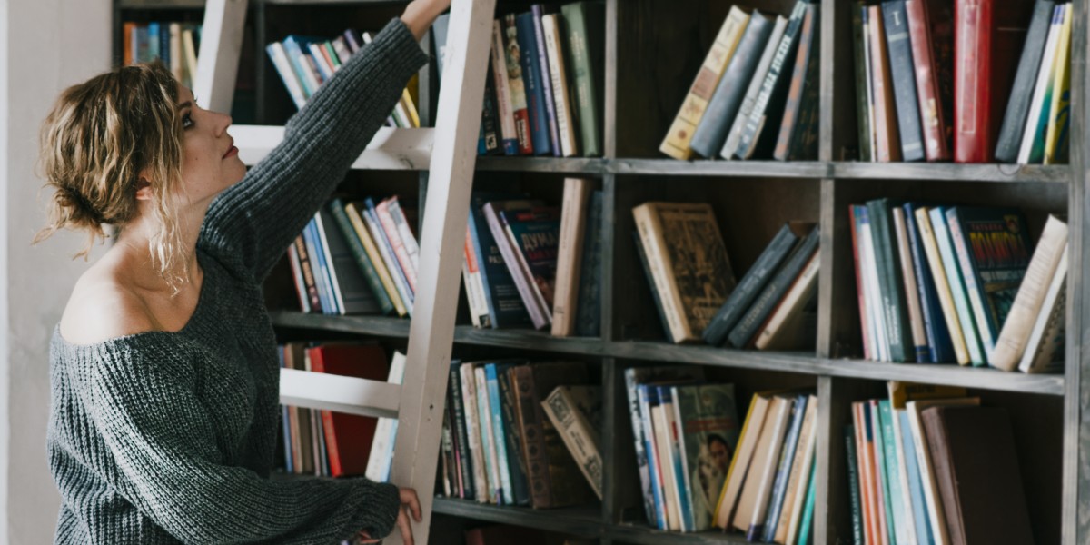 Come sistemare i libri in poco spazio 