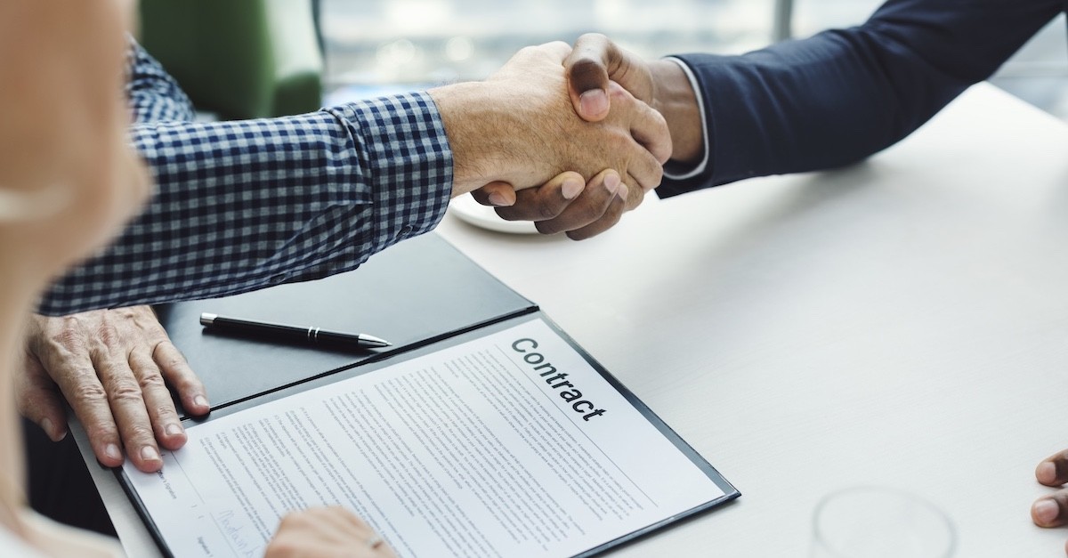 Contratto con oneri accessori