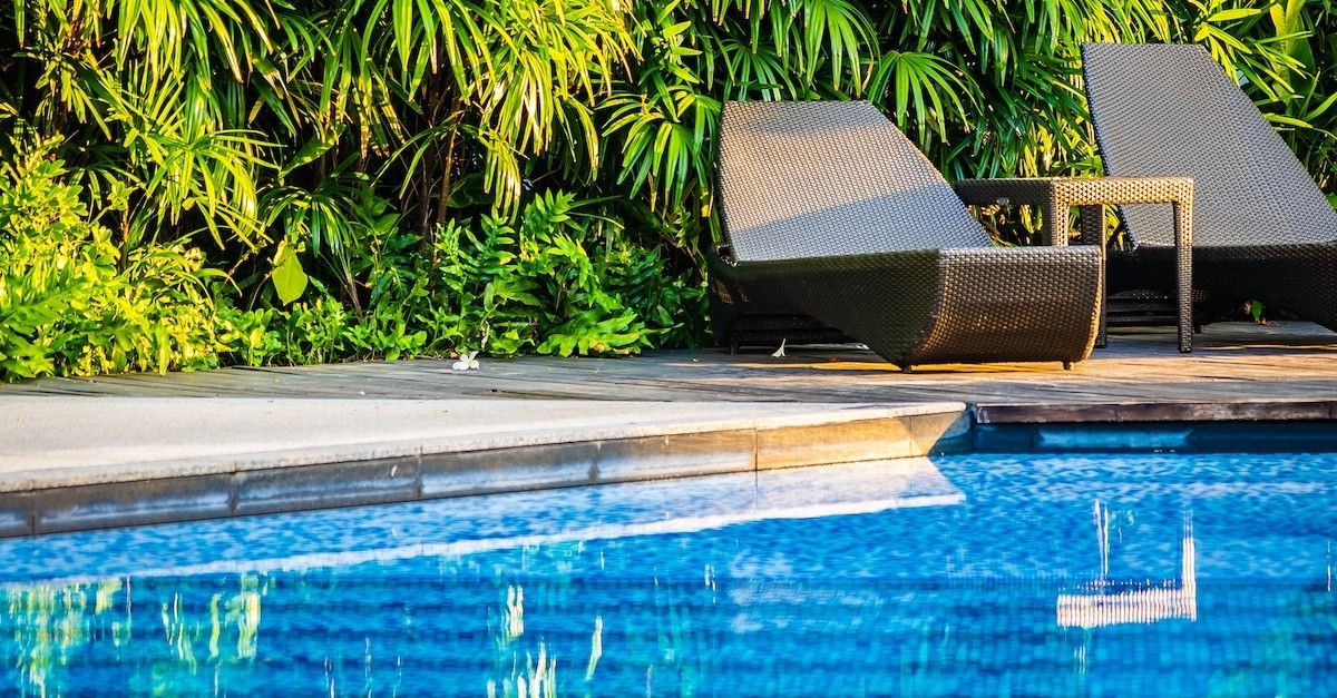 Piscina nel giardino