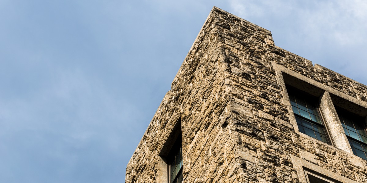 case prefabbricate in pietra