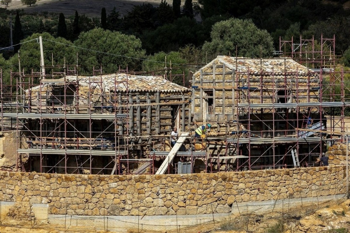Case Montana, Valle dei Templi di Agrigento durante i restauri 