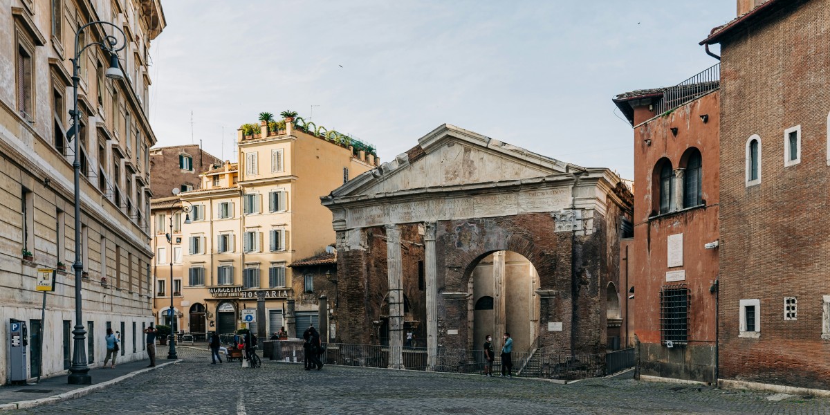 Portico d’Ottavia a Roma