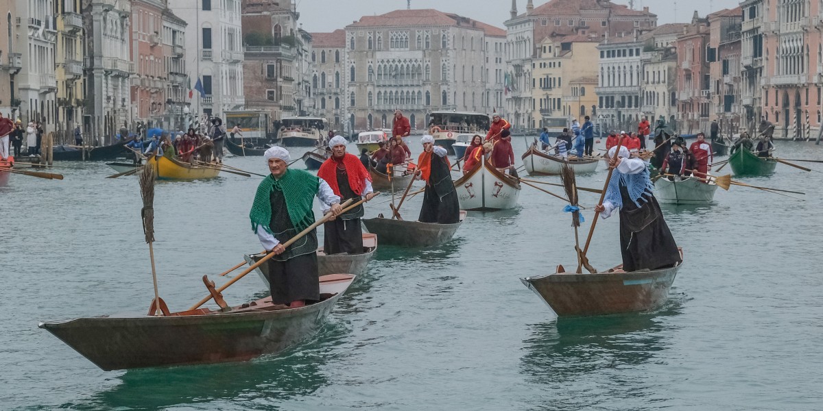 La Befana traditions