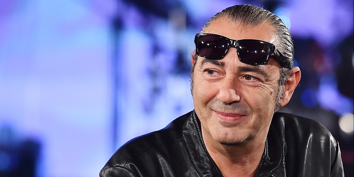 dove vive Luca Carboni 