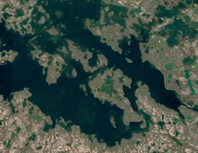 Al centro dell'immagine si può vedere un'isola all'interno di un lago, che si trova all'interno di un'isola, che si trova all'interno di un lago, che si trova all'interno dell'isola Victoria