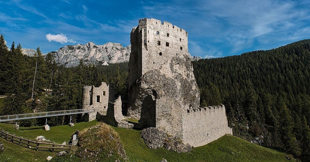 Il castello di Andraz