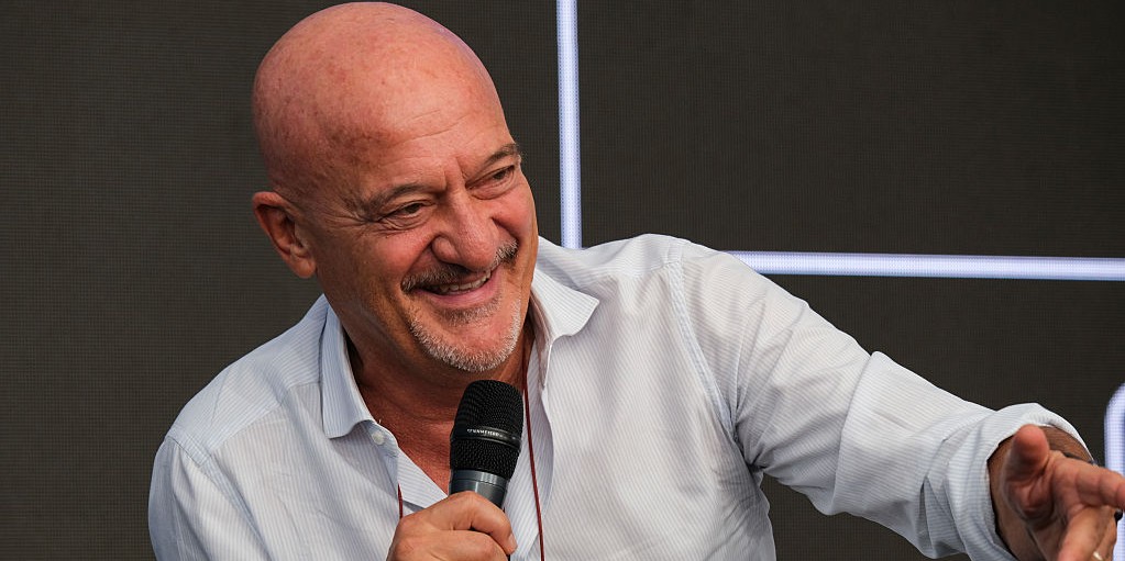 dove vive Claudio Bisio 