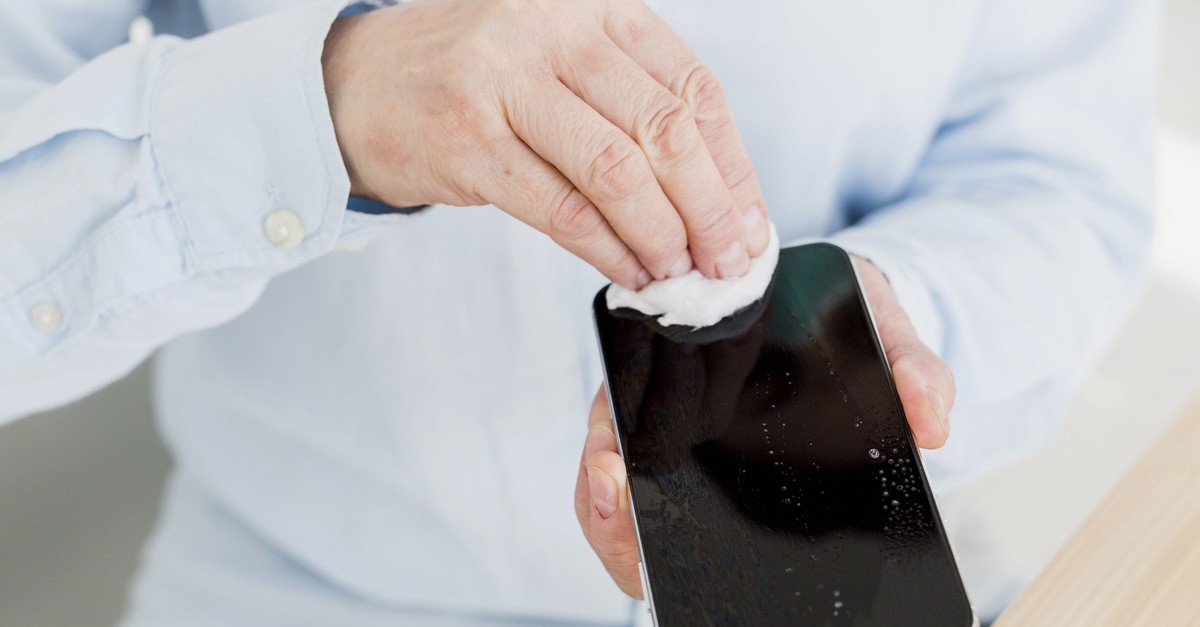 igienizzare smartphone