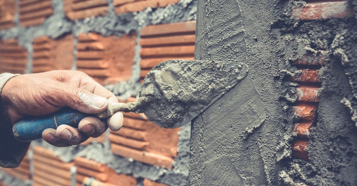 Alcuni lavori effettuati su un muro
