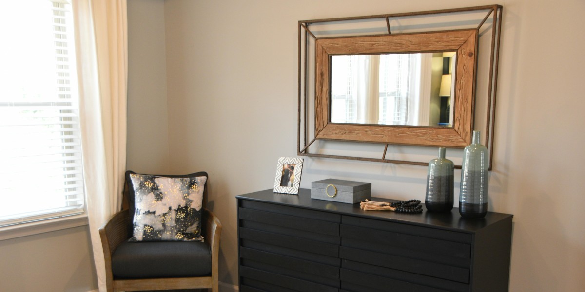 specchio con o senza cornice