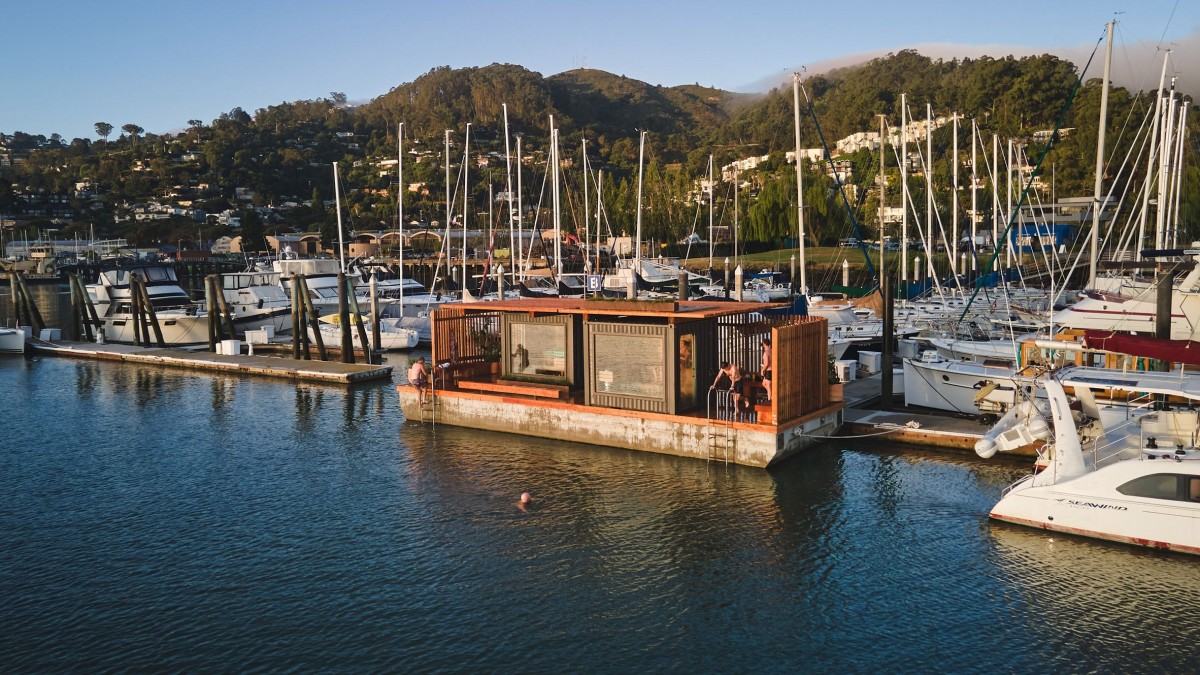 La sauna galleggiante Fjord di Sausalito