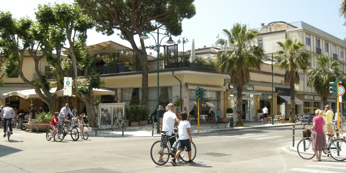 dove vive Andrea Bocelli