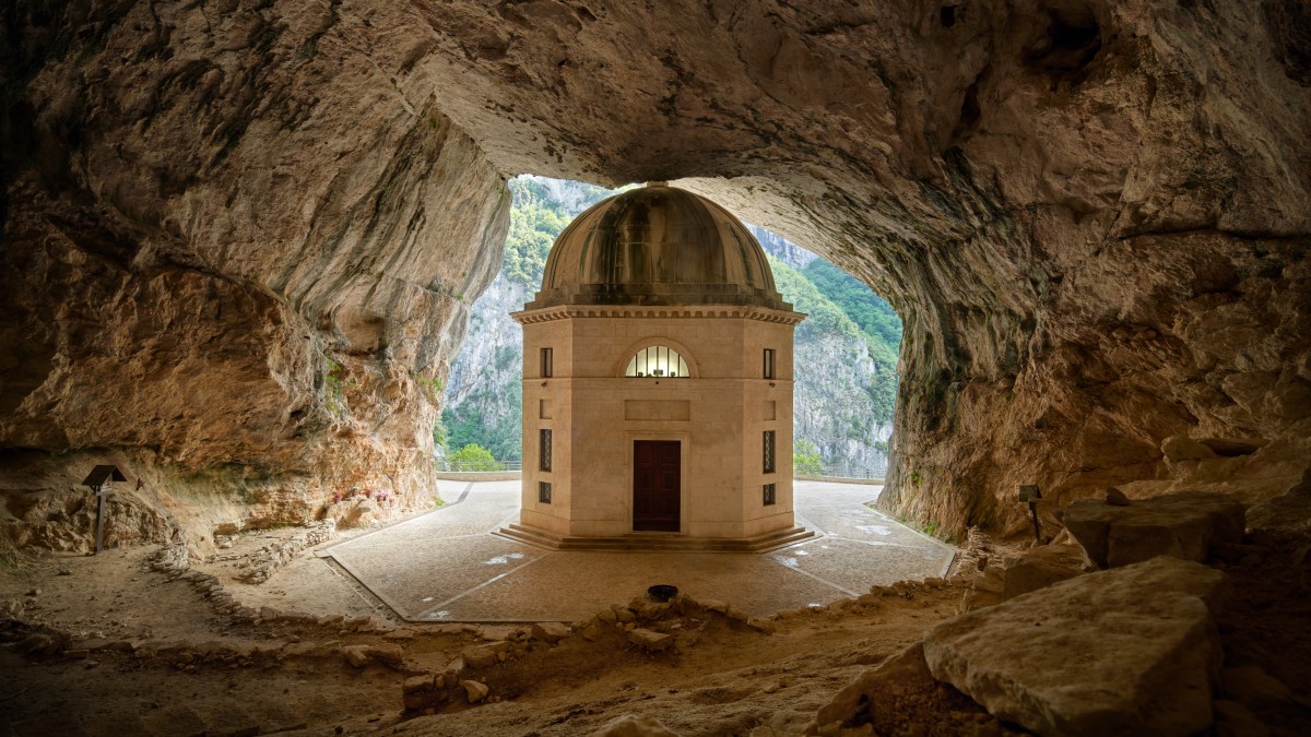 bandiere arancioni marche