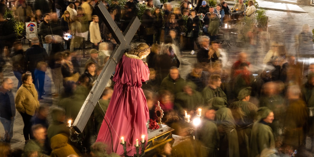 where to spend Easter Italy