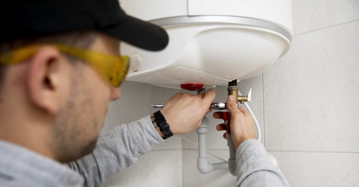 montare uno scaldabagno verticale