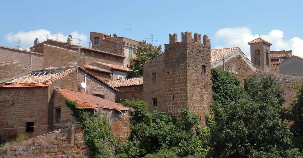 Mura di Barbarano Romano