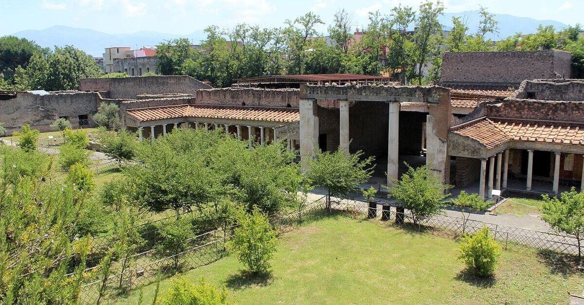 Gli esterni della Villa di Poppea a Oplontis