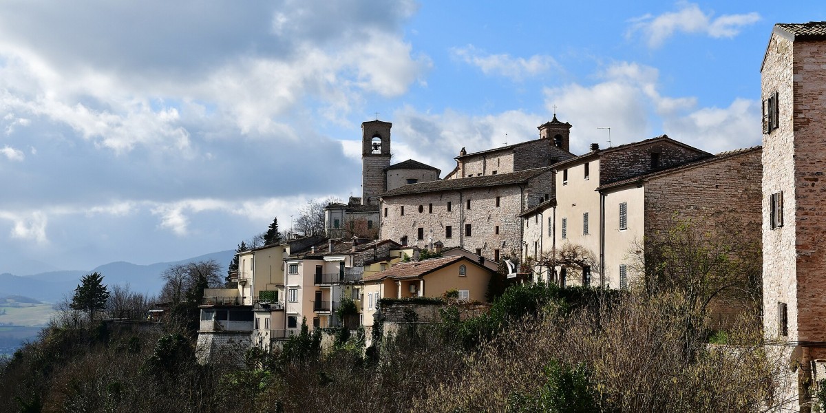 Borghi più belli d'Italia nelle Marche
