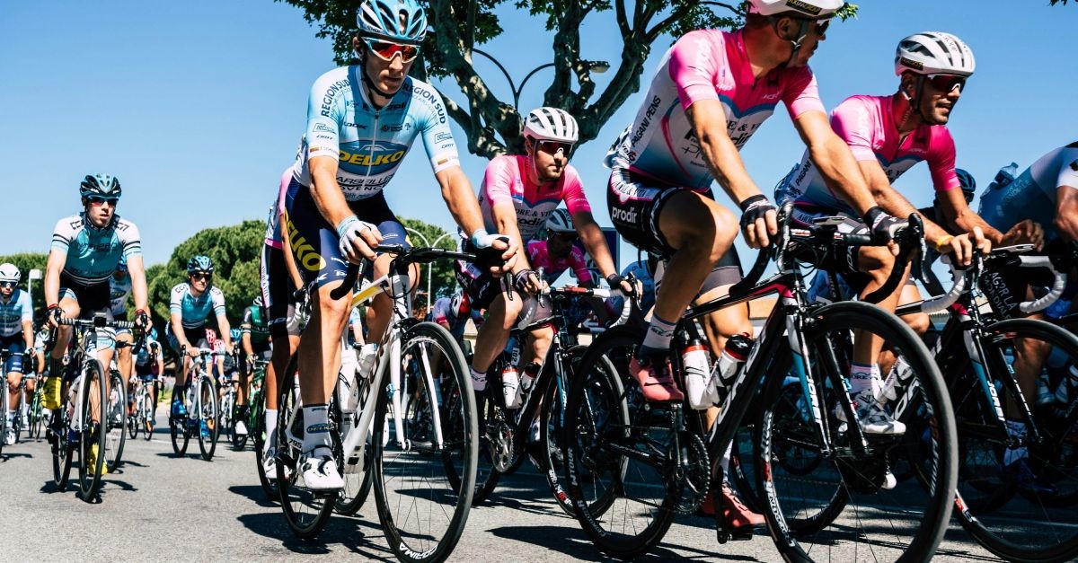 ciclisti durante una gara