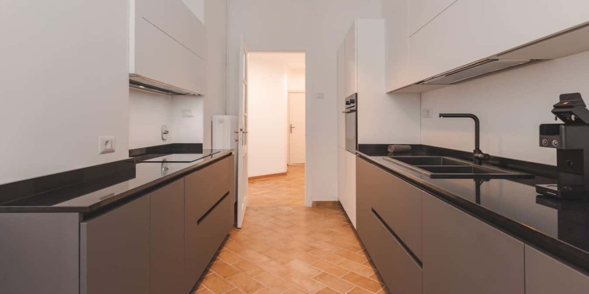 mercato del lusso Trieste