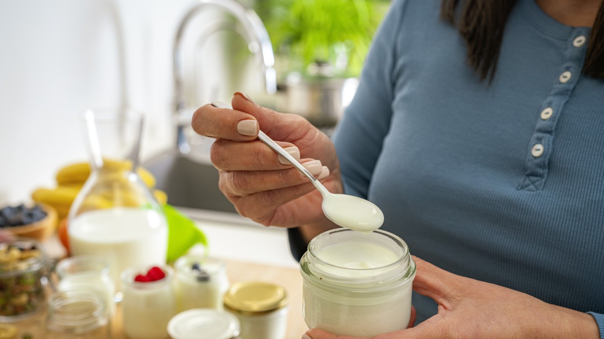 yogurt scaduto piante