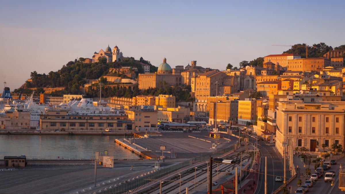 perche ancona si chiama cosi