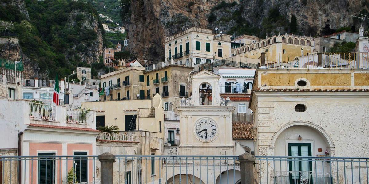 Amalfi coast vs cinque terre