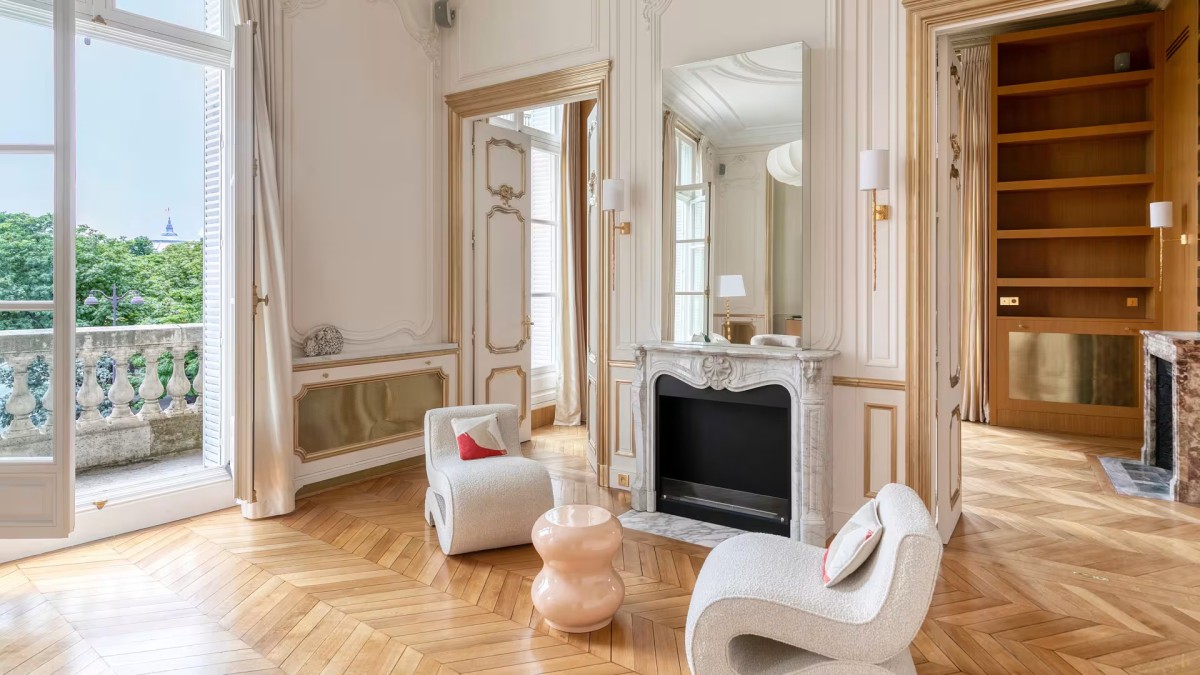 Apartamento de lujo a la venta frente al Palacio del Elíseo (París, Francia)