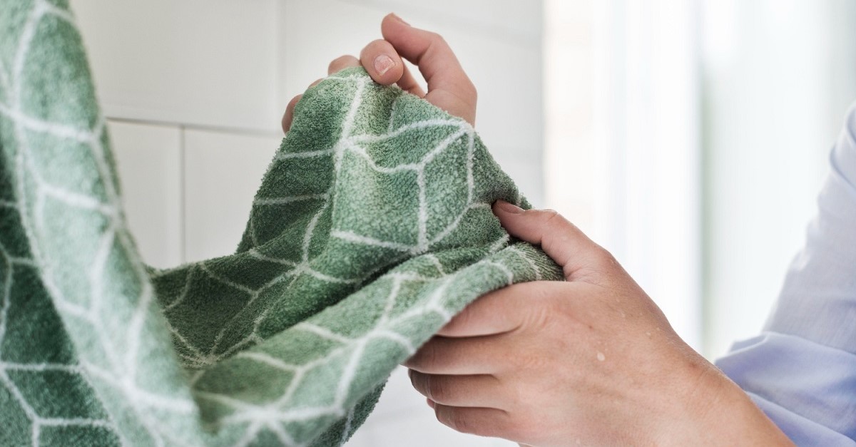 Un normale asciugamano da bagno