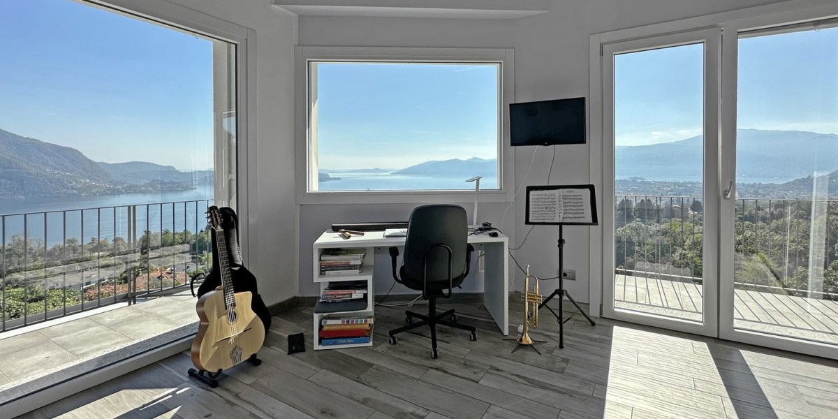 Luxury villa for sale in Lake Orta