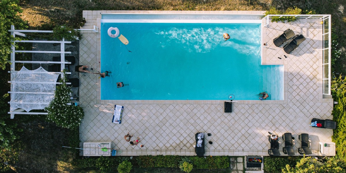 cheap Italian beach houses with swimming pools