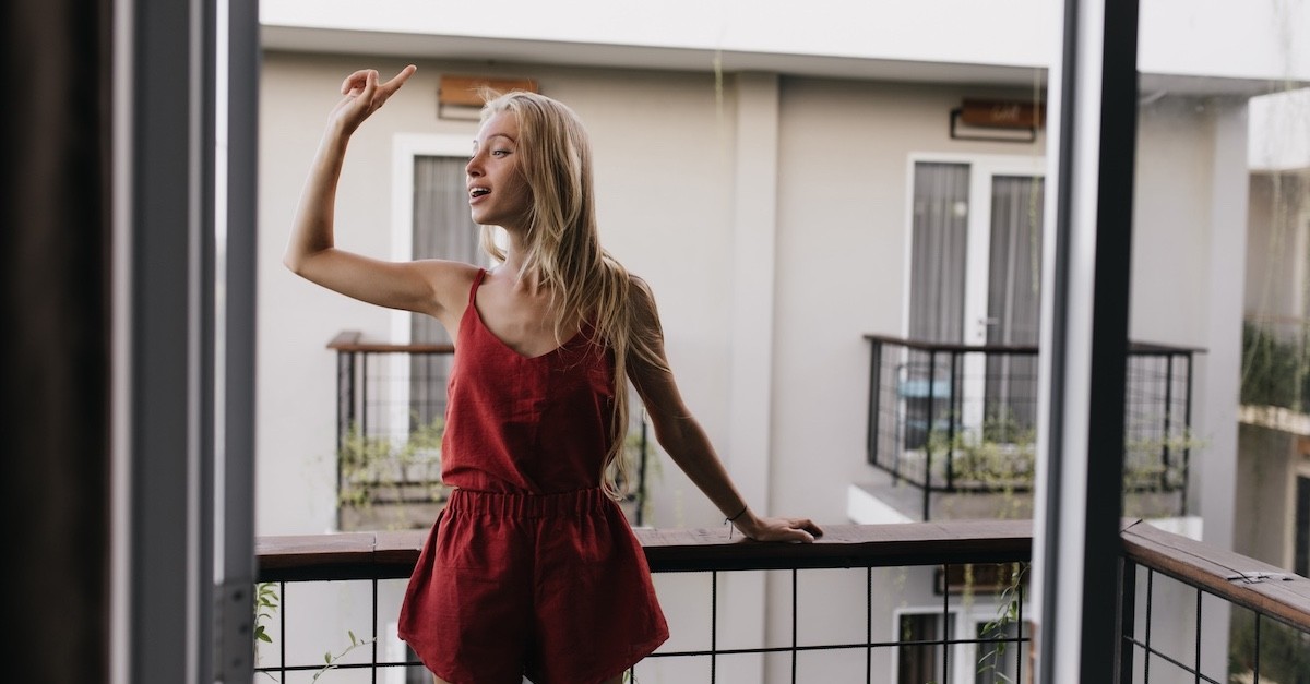 Piccolo balcone di un appartamento