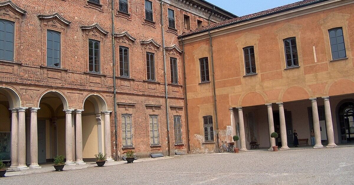 Entrata di Villa Visconti Borromeo Litta a Leinate